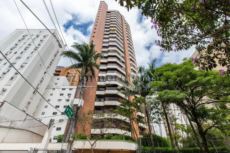 Foto 1 de Apartamento com 4 Quartos à venda, 217m² em Itaim Bibi, São Paulo