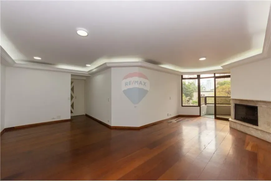 Foto 1 de Apartamento com 3 Quartos à venda, 136m² em Brooklin, São Paulo