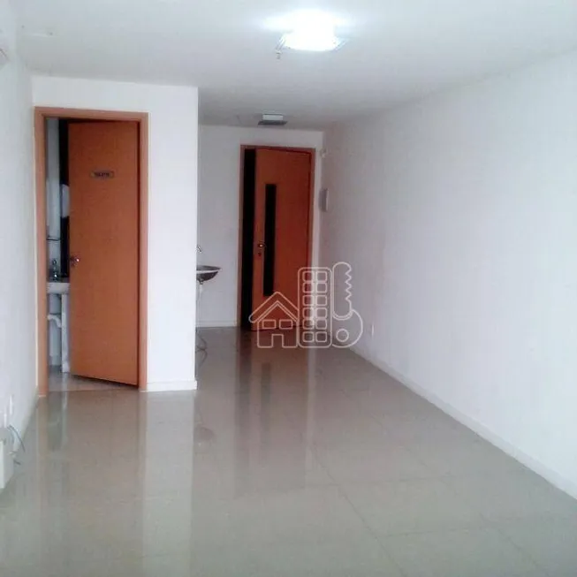 Foto 1 de Sala Comercial à venda, 30m² em Santa Rosa, Niterói