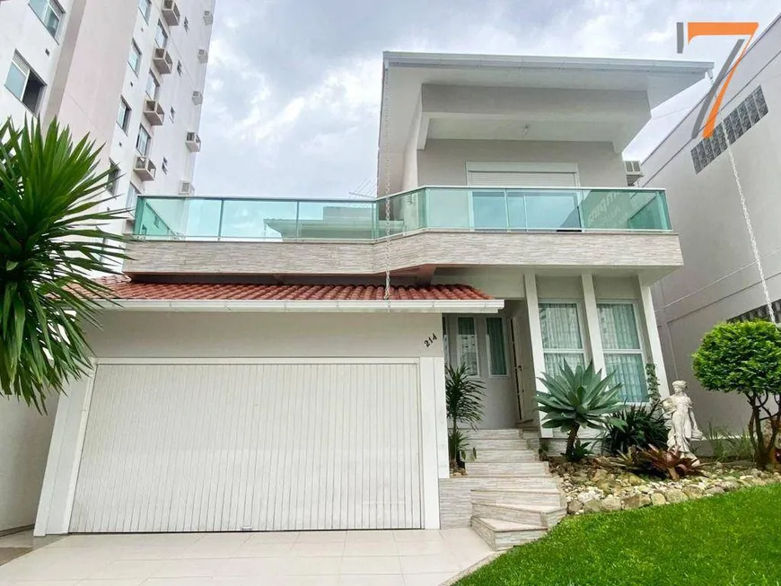 Foto 1 de Casa com 4 Quartos à venda, 330m² em Campinas, São José