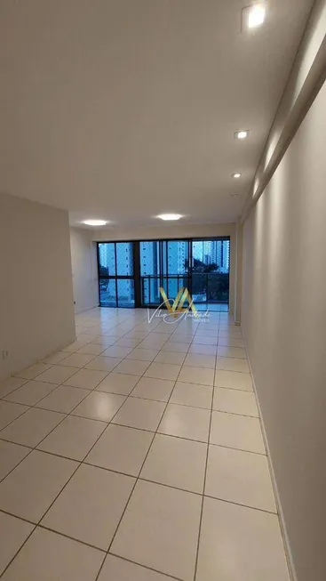 Foto 1 de Apartamento com 4 Quartos para venda ou aluguel, 135m² em Boa Viagem, Recife