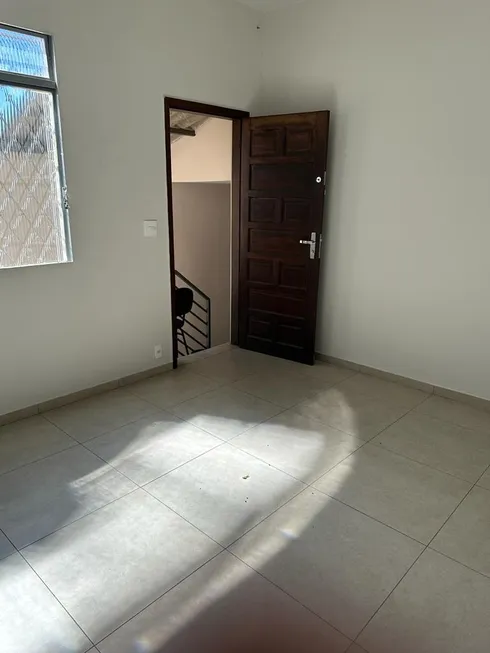 Foto 1 de Casa com 3 Quartos para alugar, 260m² em Santa Efigênia, Belo Horizonte