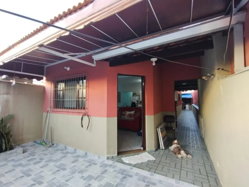 Foto 1 de Casa com 3 Quartos à venda, 68m² em Jardim Nova Itanhaem, Itanhaém