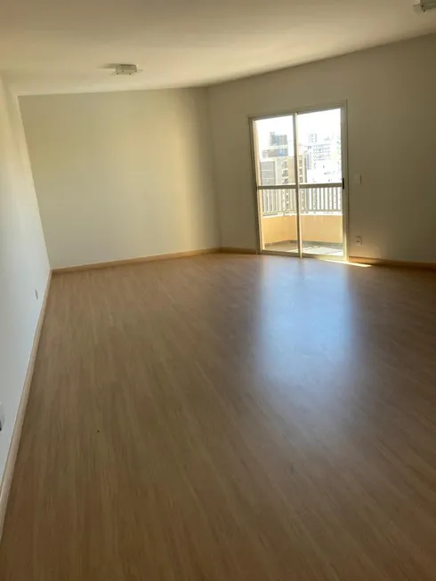 Foto 1 de Apartamento com 3 Quartos para alugar, 204m² em Vila Itapura, Campinas