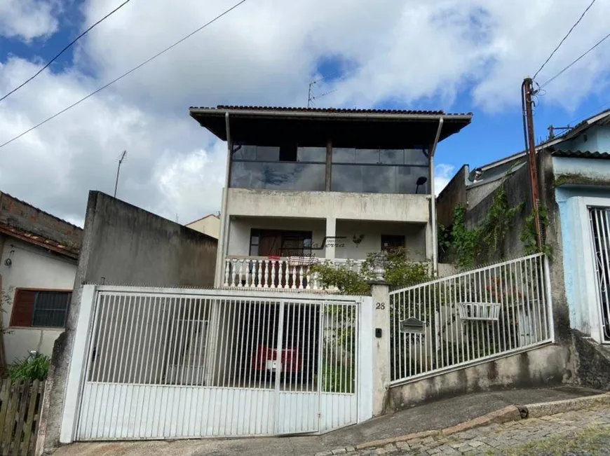 Foto 1 de Casa com 4 Quartos à venda, 320m² em Suissa, Ribeirão Pires