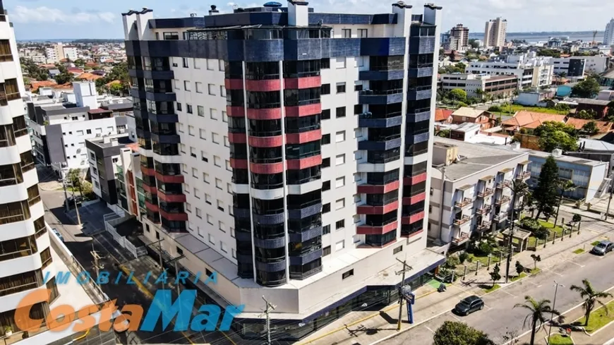 Foto 1 de Apartamento com 3 Quartos à venda, 168m² em Centro, Tramandaí