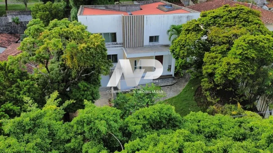 Foto 1 de Casa com 5 Quartos à venda, 946m² em Casa Amarela, Recife