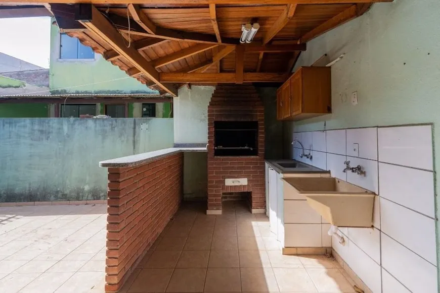 Foto 1 de Casa com 3 Quartos para alugar, 130m² em Ipanema, Londrina