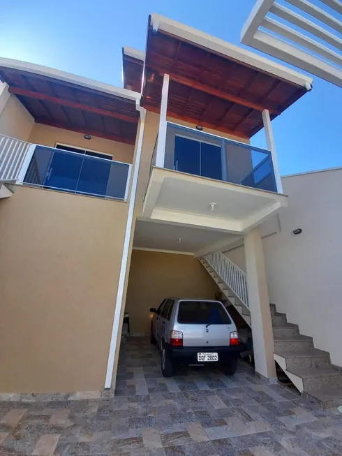 Foto 1 de Casa com 2 Quartos à venda, 150m² em Centro, Paraisópolis