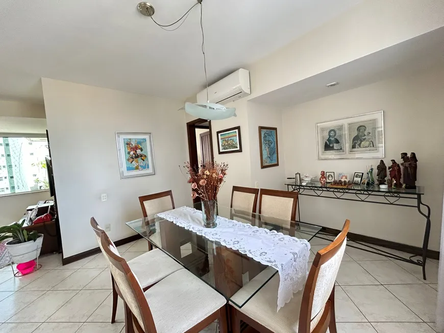 Foto 1 de Apartamento com 3 Quartos à venda, 135m² em Jardim Apipema, Salvador