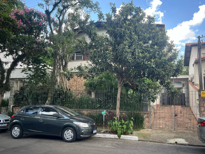 Foto 1 de Sobrado com 3 Quartos à venda, 260m² em Indianópolis, São Paulo