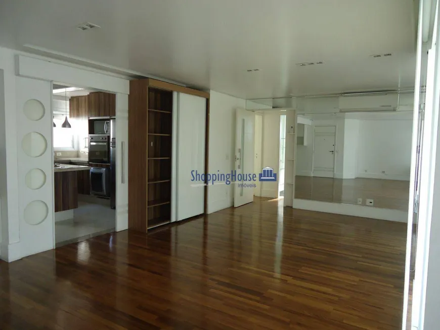 Foto 1 de Apartamento com 3 Quartos à venda, 116m² em Vila Ipojuca, São Paulo