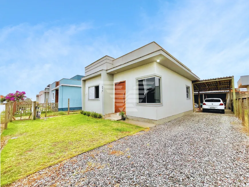 Foto 1 de Casa com 2 Quartos à venda, 55m² em Praia Redonda, Tubarão