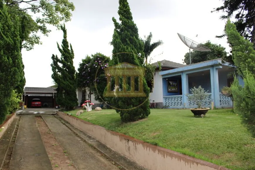 Foto 1 de Casa com 6 Quartos à venda, 400m² em Santana, Pindamonhangaba