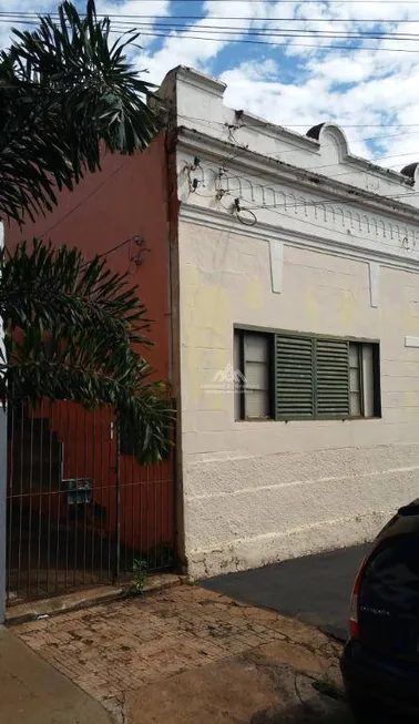 Foto 1 de Casa com 2 Quartos à venda, 210m² em Vila Tibério, Ribeirão Preto