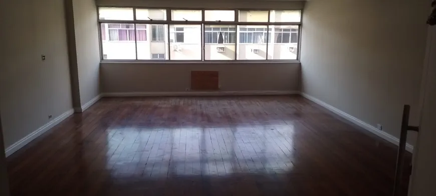 Foto 1 de Apartamento com 4 Quartos à venda, 209m² em Copacabana, Rio de Janeiro