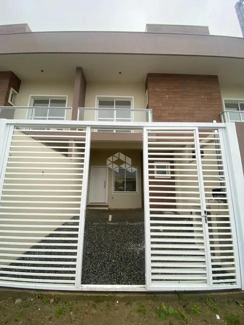 Foto 1 de Casa com 3 Quartos à venda, 95m² em Perequê, Porto Belo