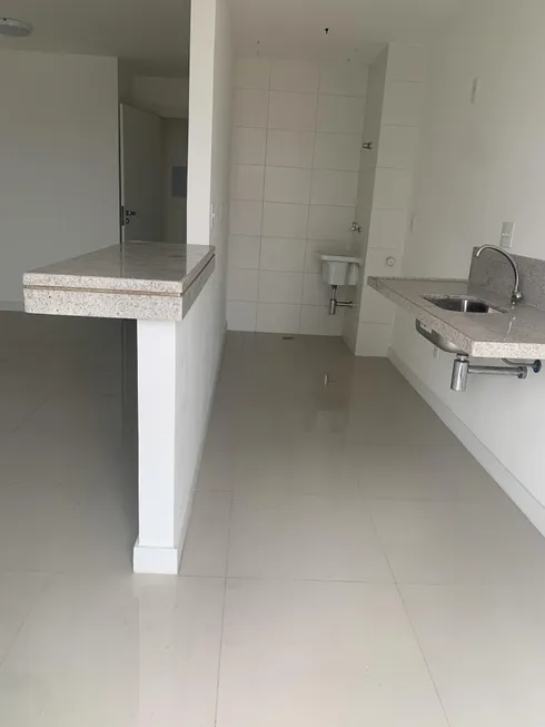 Foto 1 de Apartamento com 2 Quartos à venda, 79m² em Barra da Tijuca, Rio de Janeiro