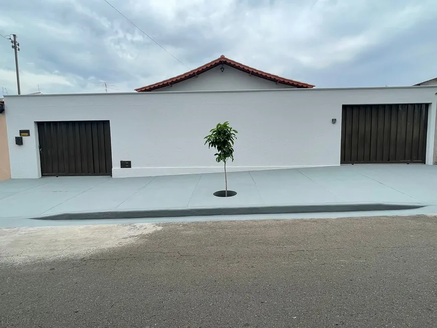 Foto 1 de Casa com 3 Quartos à venda, 172m² em Jardim Luz, Aparecida de Goiânia