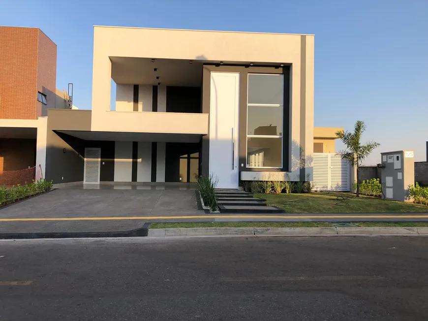 Foto 1 de Casa de Condomínio com 4 Quartos à venda, 212m² em Fazenda Vau das Pombas, Goiânia