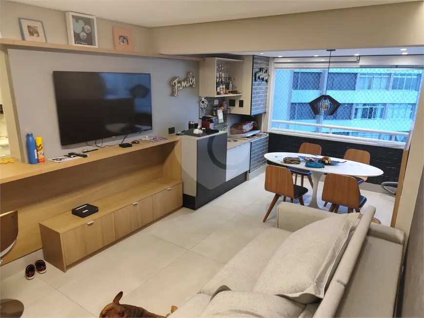 Foto 1 de Apartamento com 2 Quartos à venda, 77m² em Santana, São Paulo