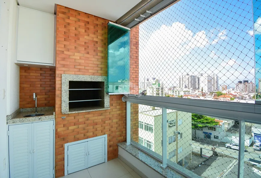 Foto 1 de Apartamento com 3 Quartos à venda, 85m² em Estreito, Florianópolis