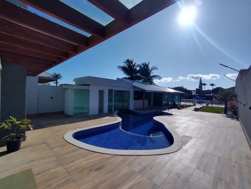 Foto 1 de Casa com 5 Quartos à venda, 770m² em Ogiva, Cabo Frio