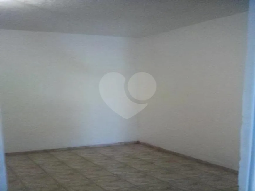 Foto 1 de Casa de Condomínio com 1 Quarto para alugar, 30m² em Jardim São Salvador, Taboão da Serra