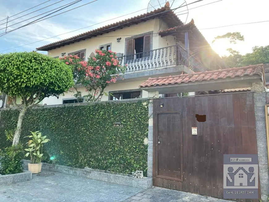 Foto 1 de Casa com 3 Quartos à venda, 225m² em Taquara, Rio de Janeiro