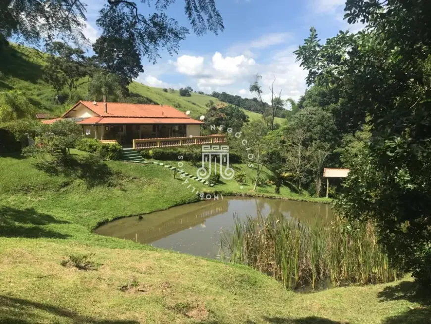 Foto 1 de Fazenda/Sítio à venda, 280m² em , Munhoz