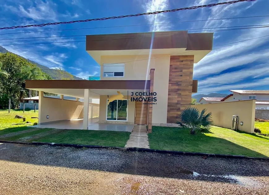 Foto 1 de Casa de Condomínio com 4 Quartos à venda, 280m² em Lagoinha, Ubatuba