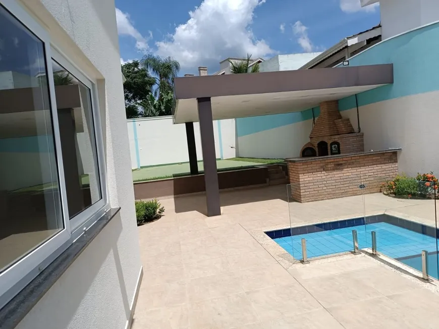 Foto 1 de Casa com 3 Quartos para alugar, 200m² em Jardim Residencial Santa Luiza, Atibaia