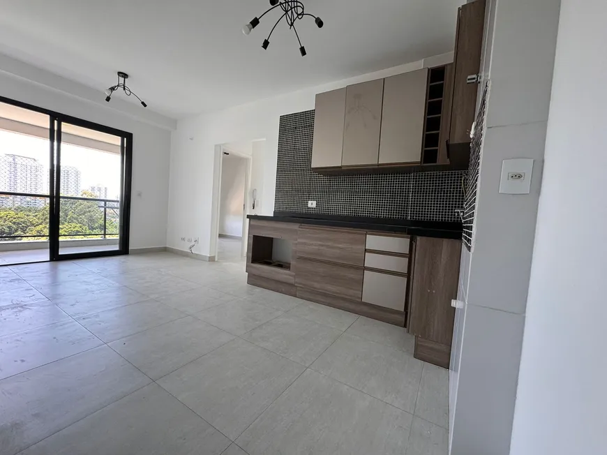 Foto 1 de Apartamento com 2 Quartos à venda, 50m² em Bethaville II, Barueri