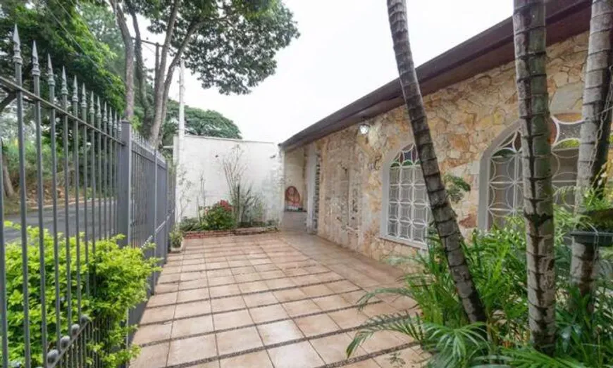 Foto 1 de Casa com 4 Quartos à venda, 150m² em Parque Continental, São Paulo