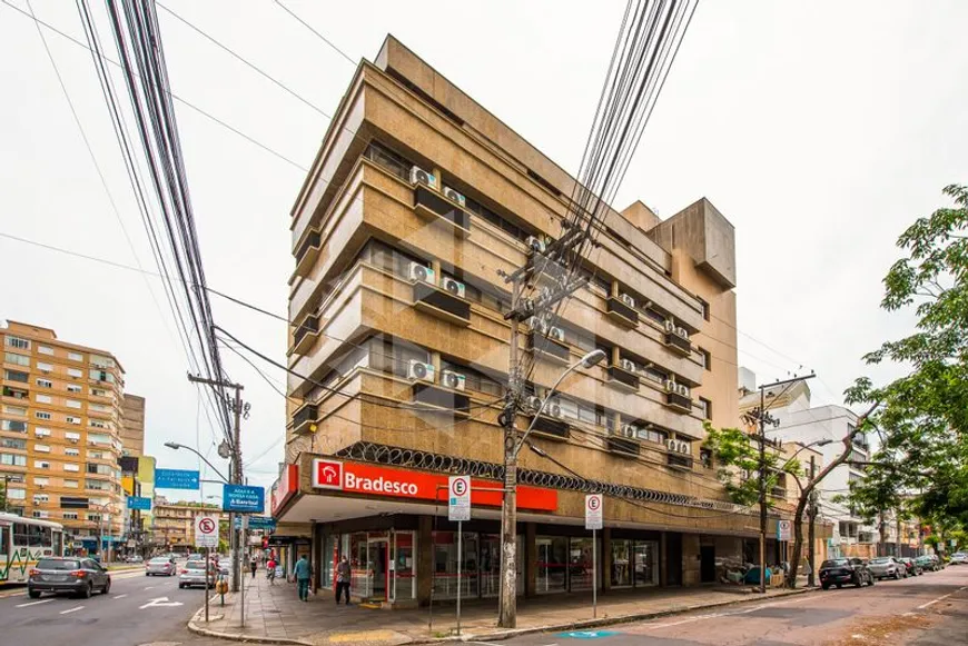 Foto 1 de Sala Comercial para alugar, 304m² em Rio Branco, Porto Alegre