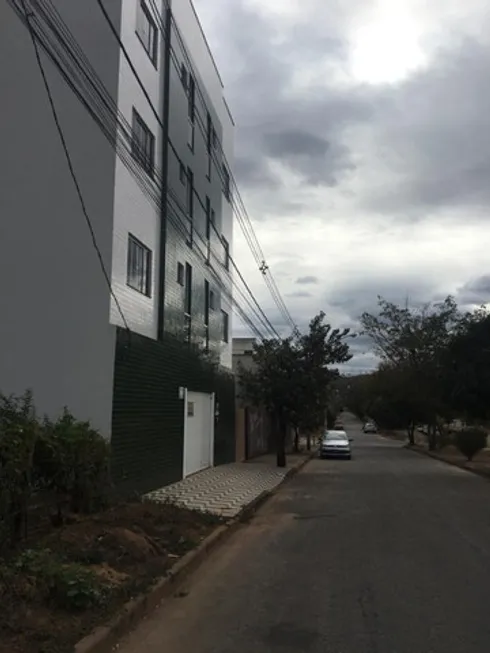 Foto 1 de Apartamento com 2 Quartos à venda, 70m² em Parque Caravelas, Santana do Paraíso