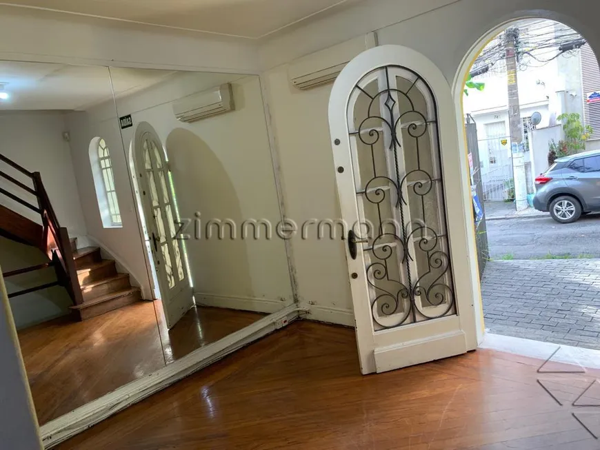 Foto 1 de Casa com 2 Quartos à venda, 120m² em Jardim América, São Paulo