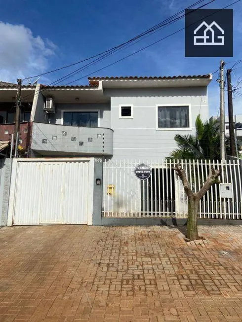 Foto 1 de Sobrado com 3 Quartos à venda, 242m² em Alto Alegre, Cascavel