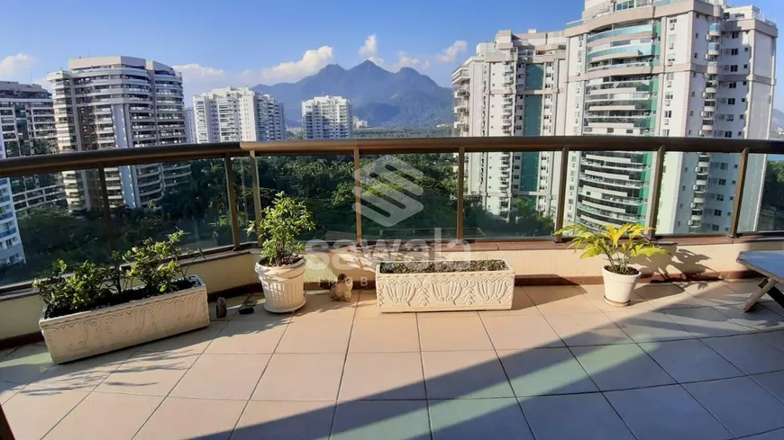 Foto 1 de Apartamento com 4 Quartos à venda, 241m² em Barra da Tijuca, Rio de Janeiro