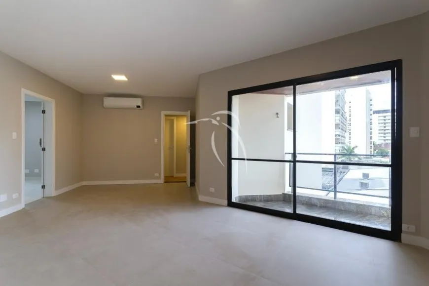 Foto 1 de Apartamento com 3 Quartos à venda, 114m² em Indianópolis, São Paulo
