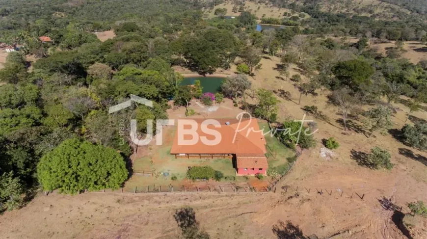 Foto 1 de Fazenda/Sítio com 5 Quartos à venda, 400m² em Zona Rural, Piracanjuba