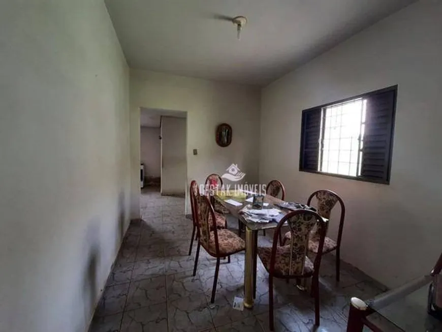 Foto 1 de Casa com 2 Quartos à venda, 120m² em Jardim das Palmeiras, Uberlândia