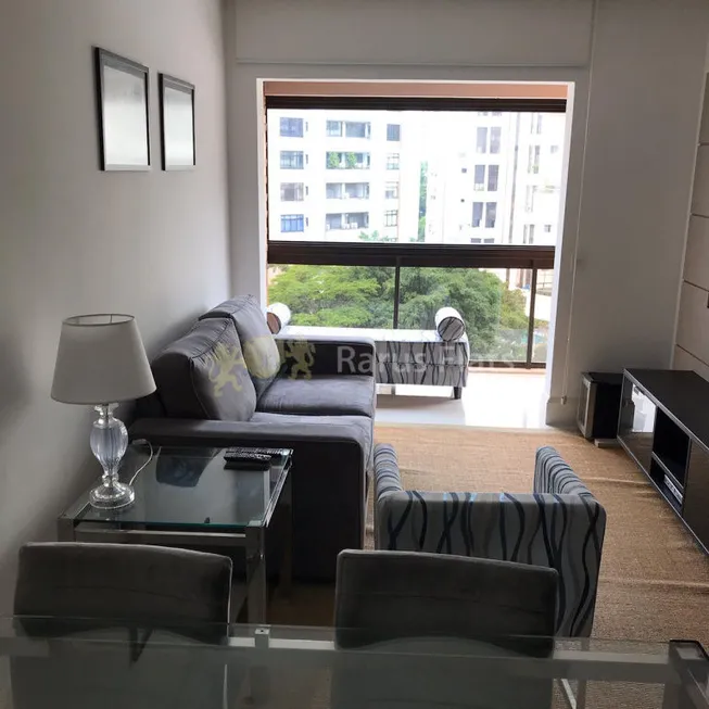 Foto 1 de Flat com 1 Quarto para alugar, 42m² em Vila Nova Conceição, São Paulo