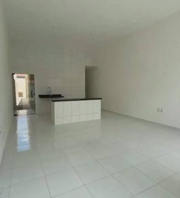 Foto 1 de Casa com 2 Quartos à venda, 90m² em Itapuã, Salvador