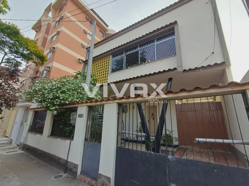 Foto 1 de Casa com 4 Quartos à venda, 235m² em Engenho De Dentro, Rio de Janeiro