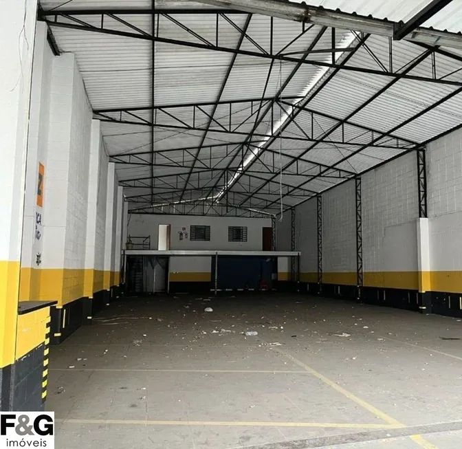 Foto 1 de Galpão/Depósito/Armazém para venda ou aluguel, 580m² em Rudge Ramos, São Bernardo do Campo