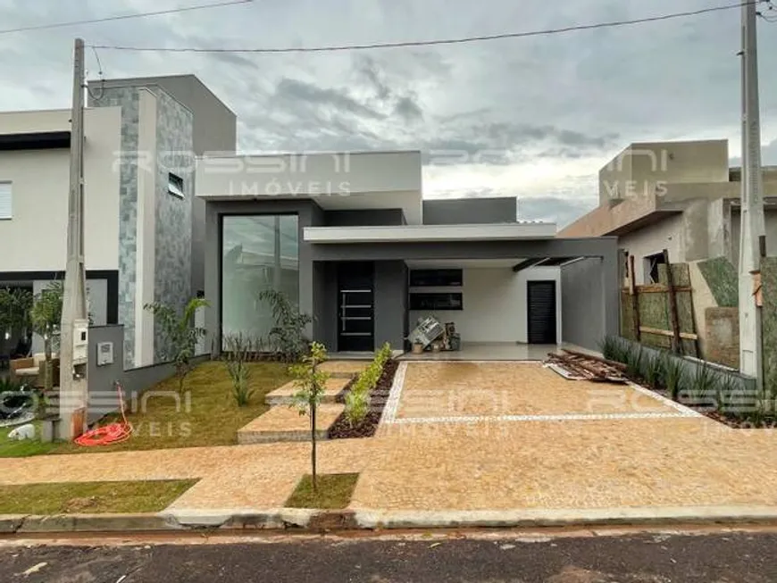 Foto 1 de Casa de Condomínio com 3 Quartos à venda, 150m² em Jardim Cybelli, Ribeirão Preto