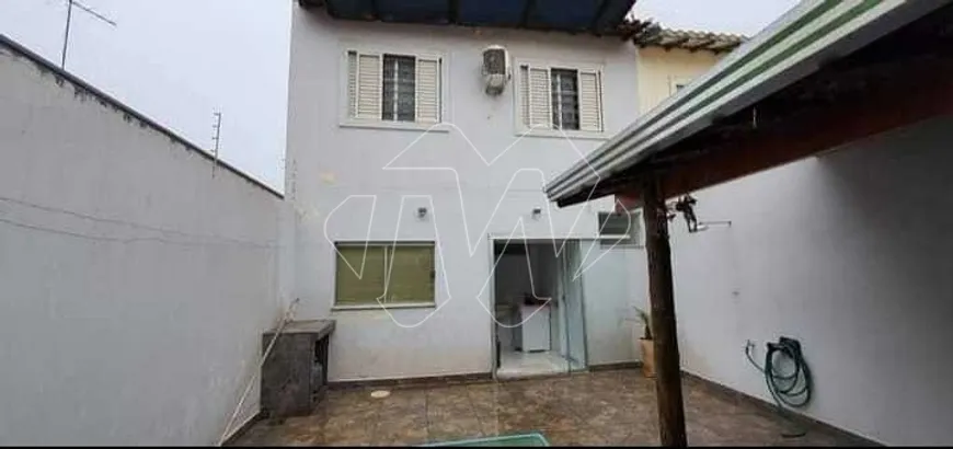 Foto 1 de Sobrado com 3 Quartos à venda, 97m² em Vila Yamada, Araraquara