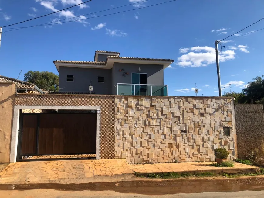 Foto 1 de Casa com 4 Quartos à venda, 295m² em Portal Vila Rica Colônia do Marçal, São João Del Rei