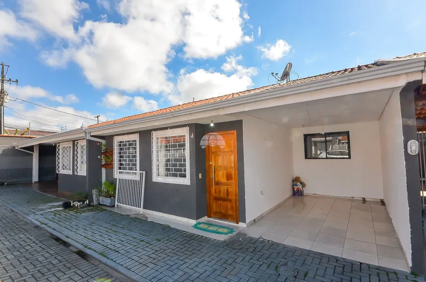 Foto 1 de Casa com 3 Quartos à venda, 70m² em Alto Boqueirão, Curitiba